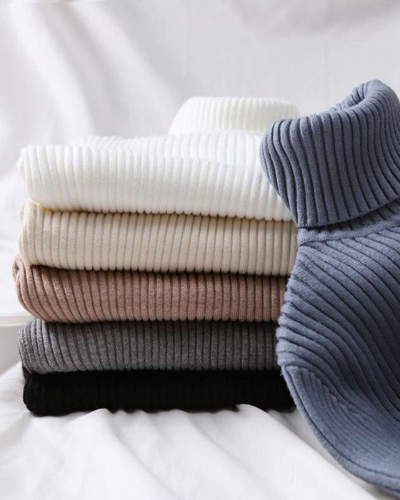 Hochkragiger Strickpullover Als Basisschicht