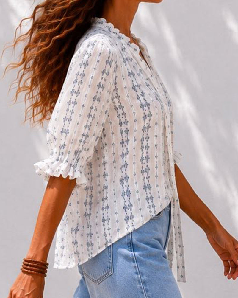 Bluse Klein Blumig Rüsche