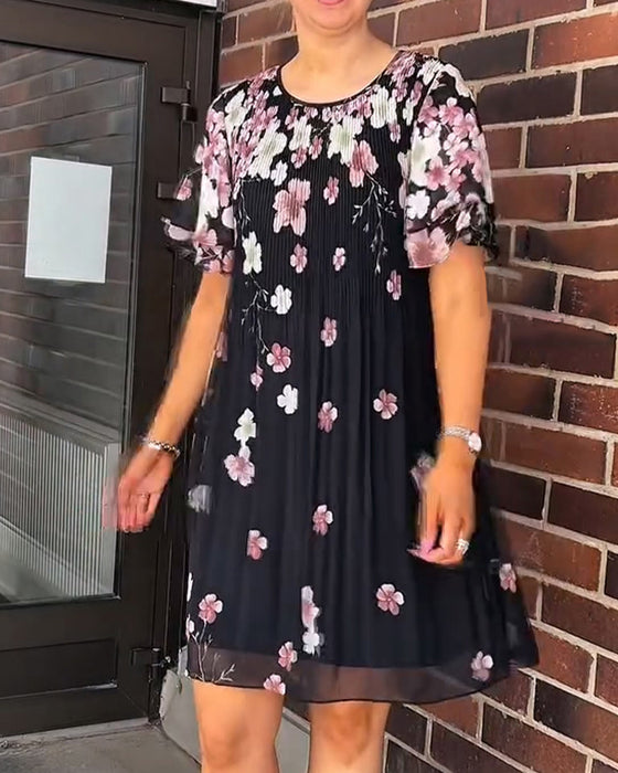 Kleid Rüsche Kurzarm Blumen Plissiert