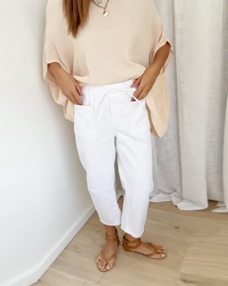 Jeans mit Taschen und verkürzter Länge