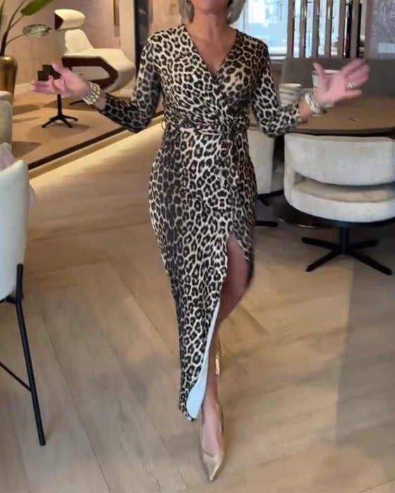 Kleid Leopard Druck V-Ausschnitt Wickel Schlitz