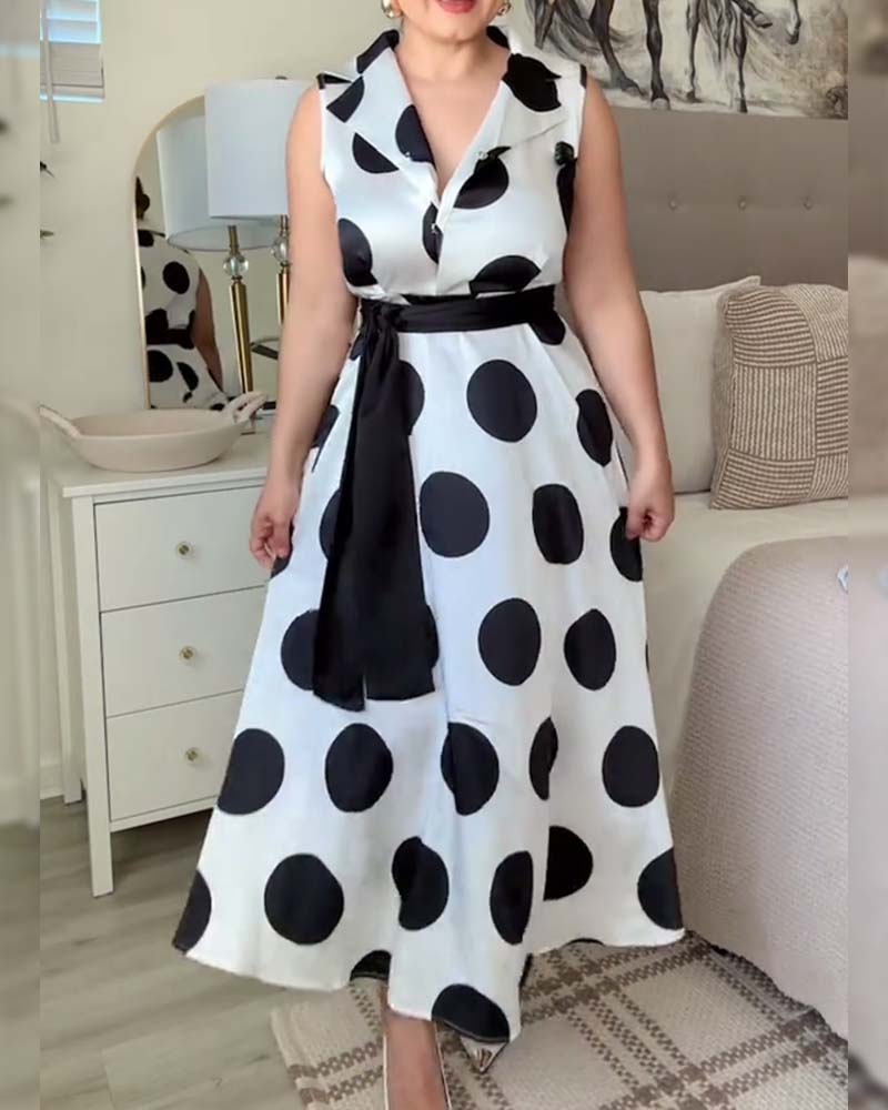 elegantes ärmelloses Kleid mit Polka-Dots