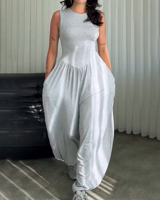 Jumpsuit Rundhals Ärmellos Slim Fit Weites Bein