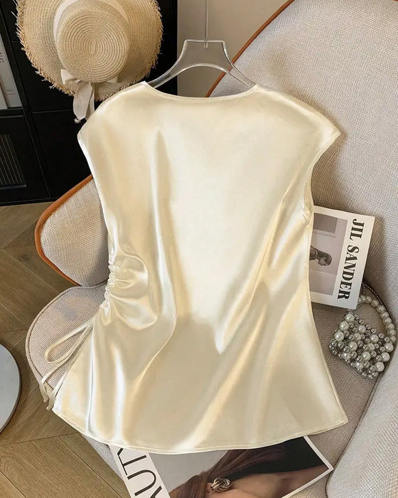 Ärmellose Bluse Mit V-Ausschnitt Und Kordelzug