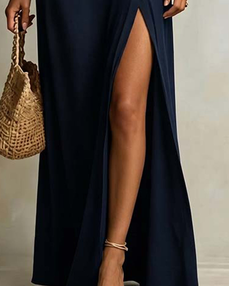 Kleid Mit Geschrägtem Schlitzschulter Und Schlitz