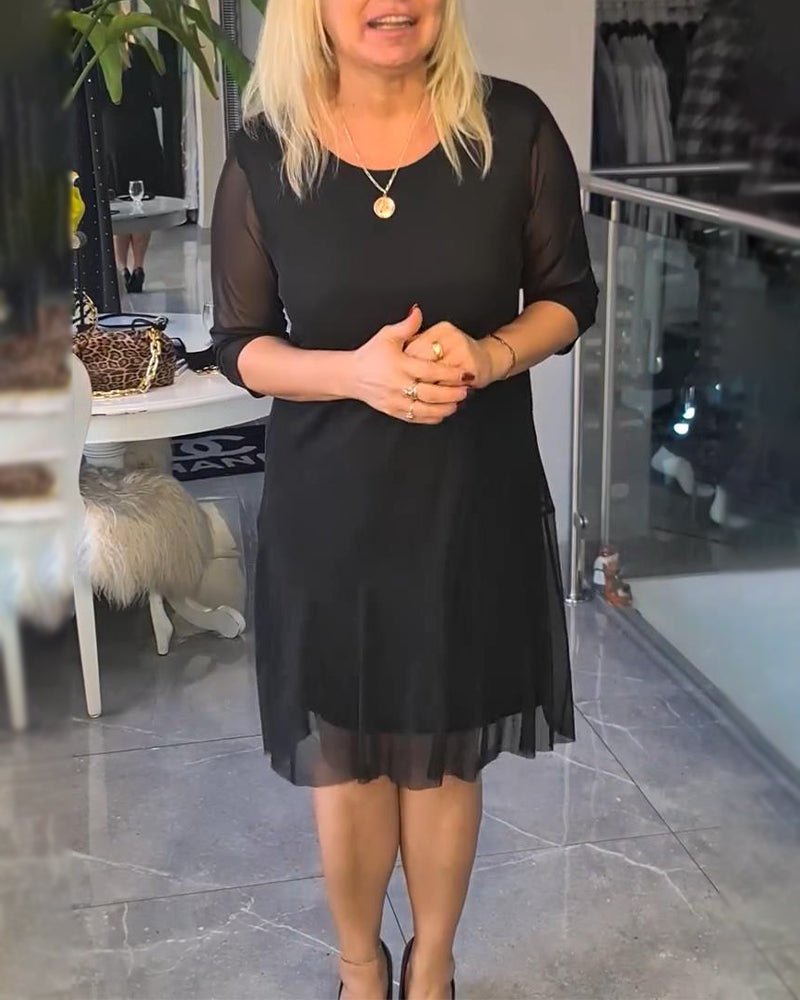 Transparentes und modisches unifarbenes Kleid