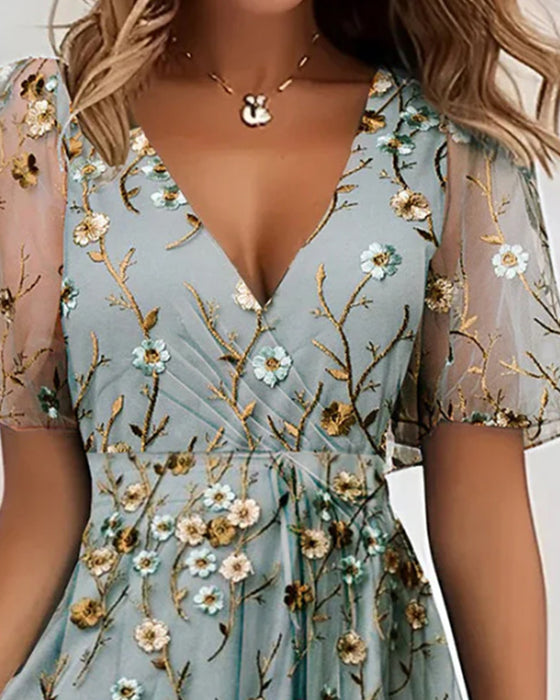 Kleid V-Ausschnitt Blumig Kreuz Hohe Taille Sheer