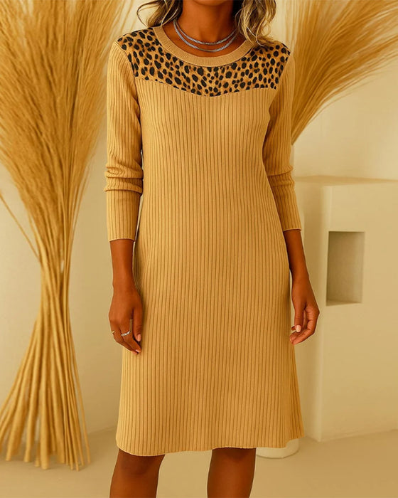 Kleid Mit Leopardenmuster Und Einsätzen