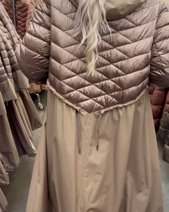 lange gesteppte Jacke mit Kapuze
