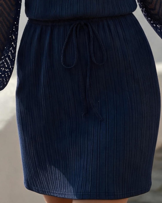 Kleid Rundhals Ausschnitt Langer Ärmel Taille