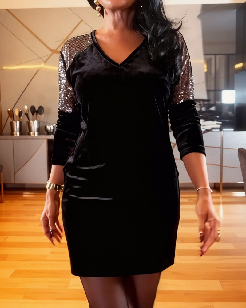 Modisches, langärmeliges Samtkleid mit Patchworkmuster