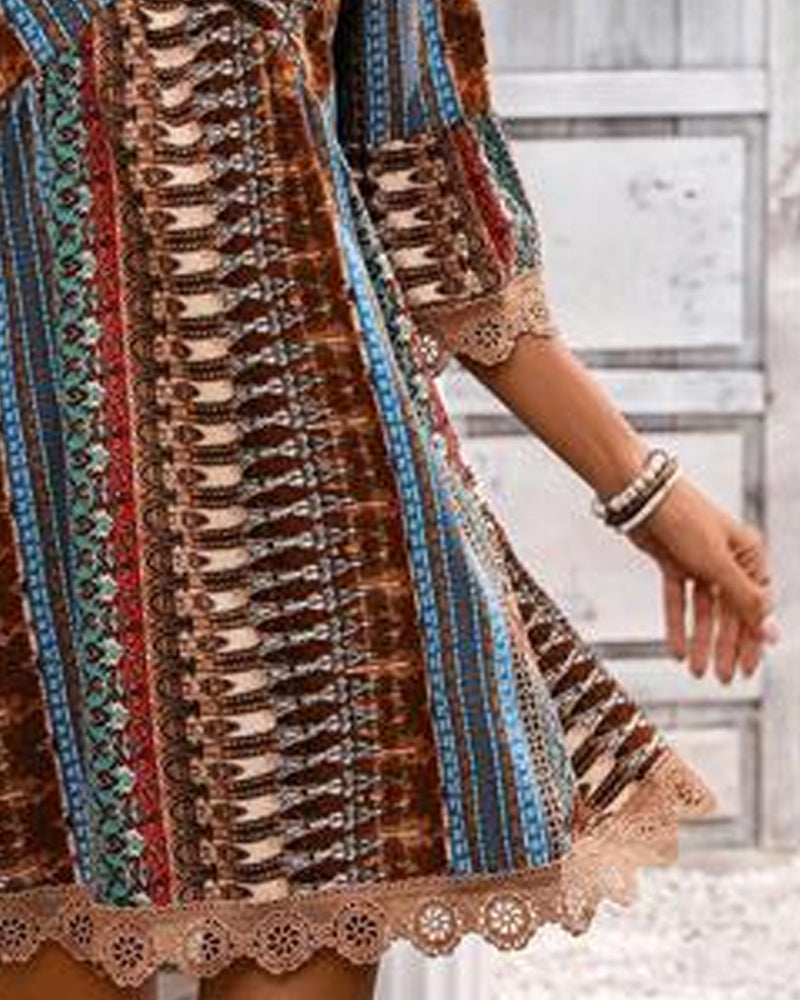 Kleid V-Ausschnitt Spitze Dreiviertelarm