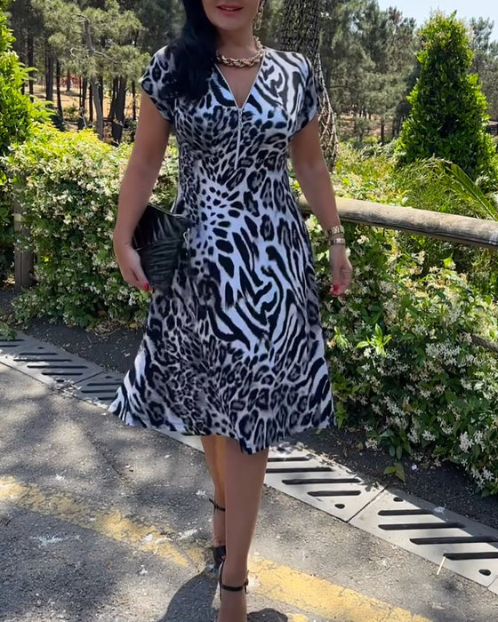 Kleid v-ausschnitt reißverschluss leopardmuster