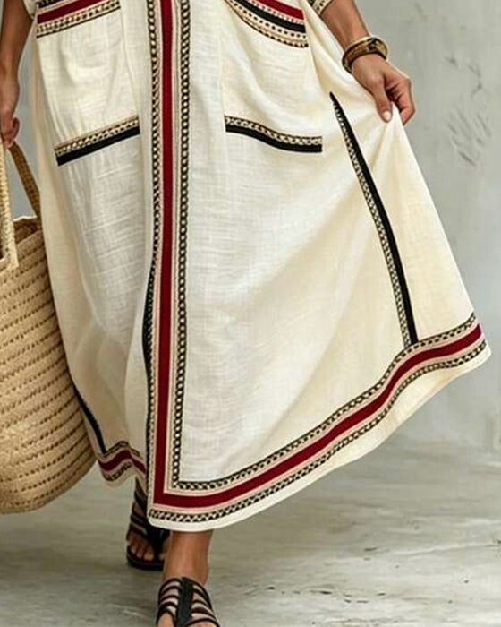 Lässiges Maxikleid Mit V-Ausschnitt Und Streifenmuster