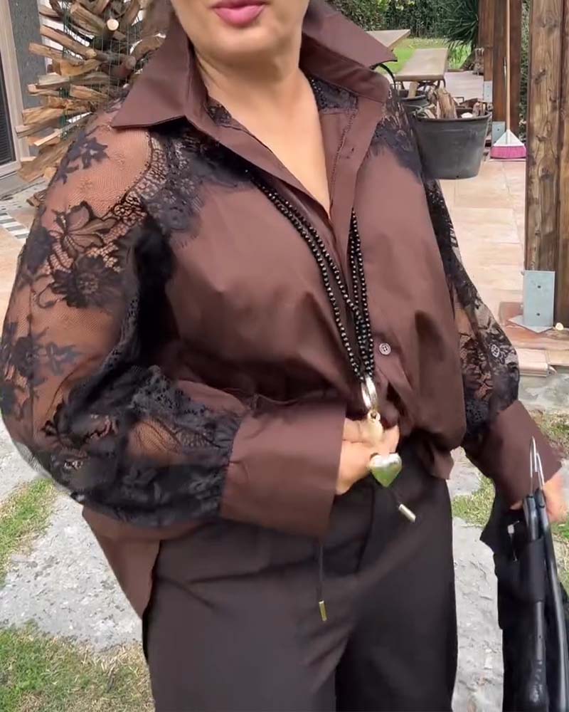 Sexiges Hemd mit Patchwork-Details und Kragen