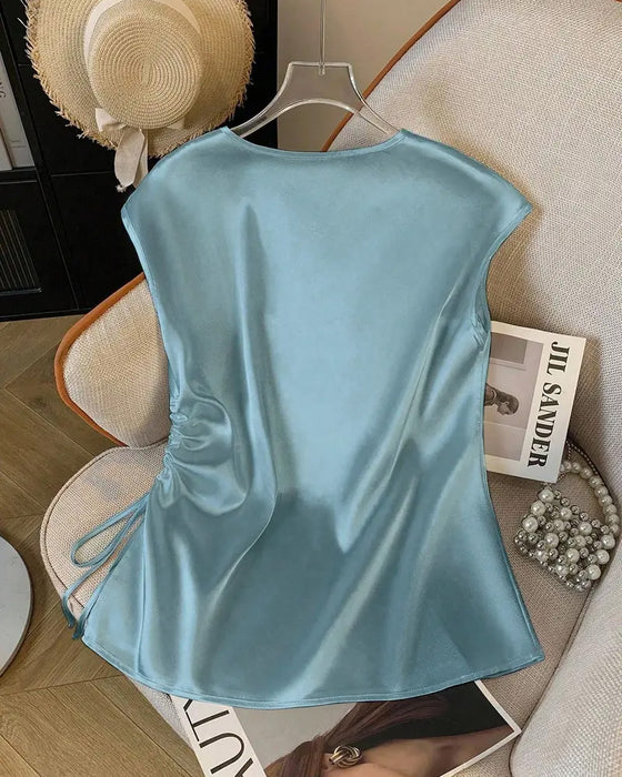 Ärmellose Bluse Mit V-Ausschnitt Und Kordelzug