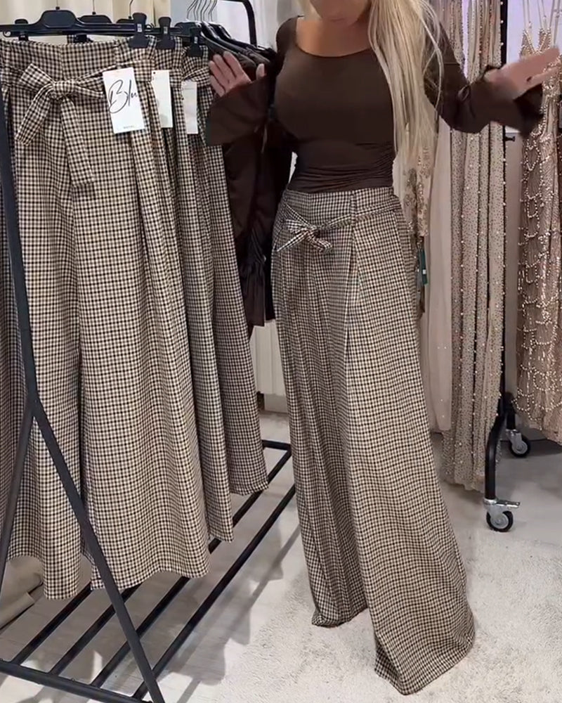 Weite Hose im Hahnentritt-Muster im Old-Money-Stil