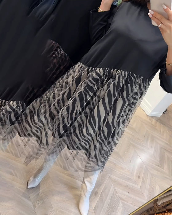 kleid mit rundhalsausschnitt und patchwork-mesh-print
