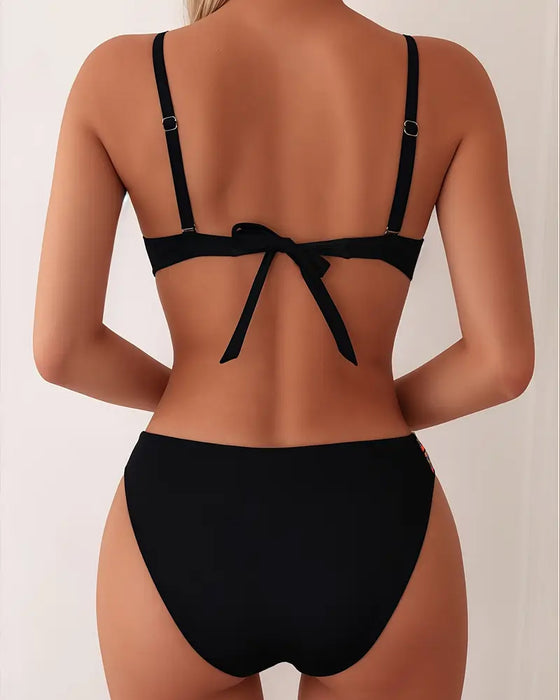 Sexy rückenfreies Bikini-Set