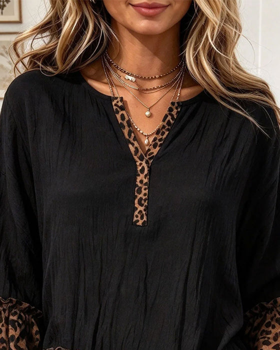 V-Ausschnitt-Bluse Mit Leo-Print-Panel