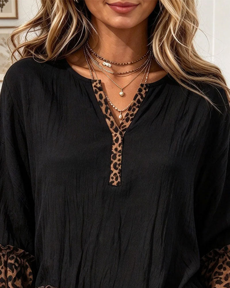 V-Ausschnitt-Bluse Mit Leo-Print-Panel