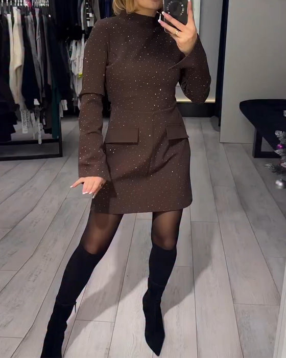 Elegantes Kleid mit dezentem Schimmer