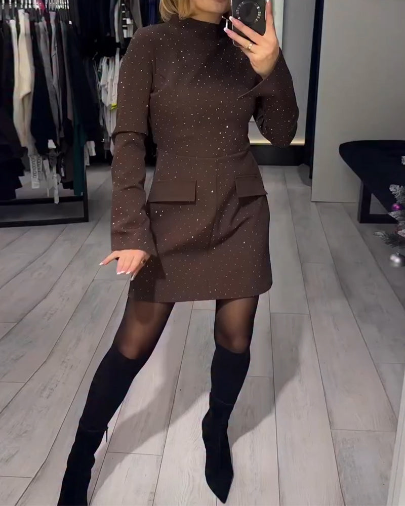 Elegantes Kleid mit dezentem Schimmer