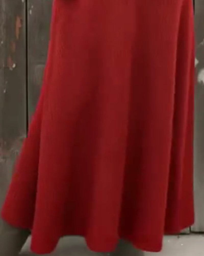 Unifarbenes Kleid mit hohem Ausschnitt und stylischem Design