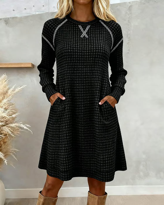 Kleid Mit Farbblock-Design, Stichdetail Und Tascheneigenschaft