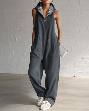 Unifarbener Jumpsuit Mit Kapuze Und Tasche