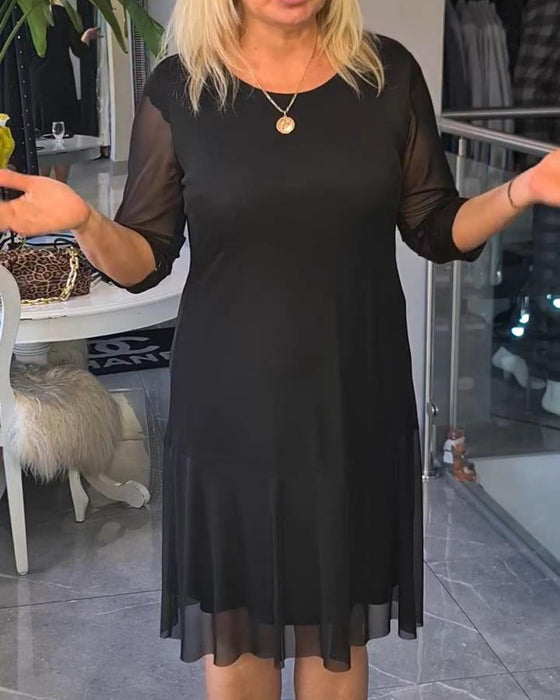 Transparentes und modisches unifarbenes Kleid