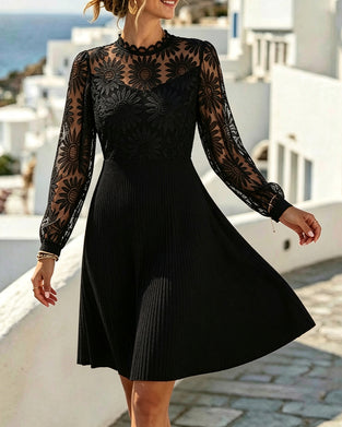 Kleid Rundhals Spitze Patchwork Plissiert