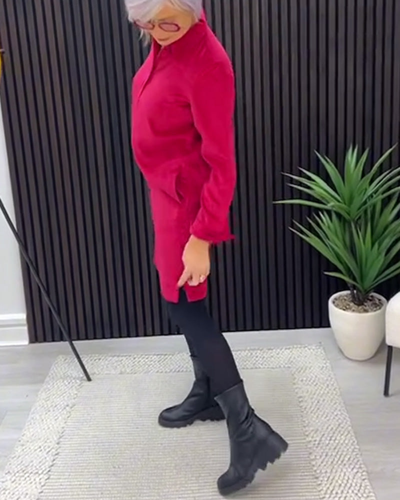 Unifarbenes langärmeliges Kleid mit Revers