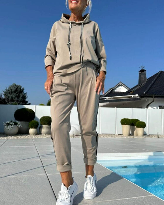 Casual Zweiteilige Set Mit Damen Kapuzen - Sweatshirt Und Hosen