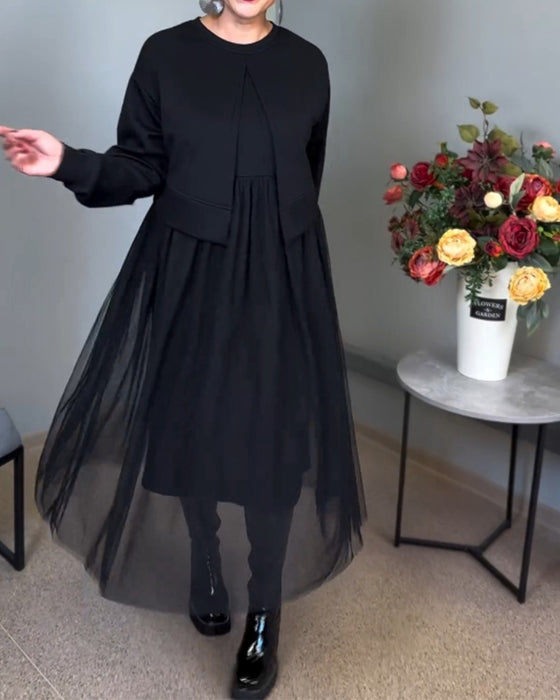 Elegantes Kleid mit unregelmäßigen Maschennähten in Volltonfarbe