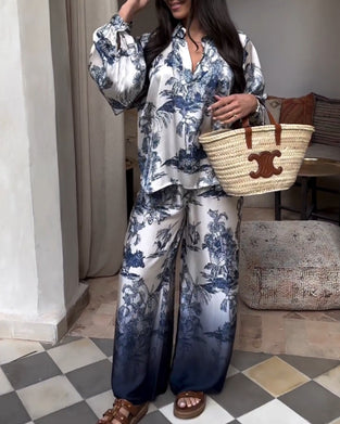 Zweiteiliger Anzug mit Laternenärmeln und Pflanzenfarbverlaufsdruck