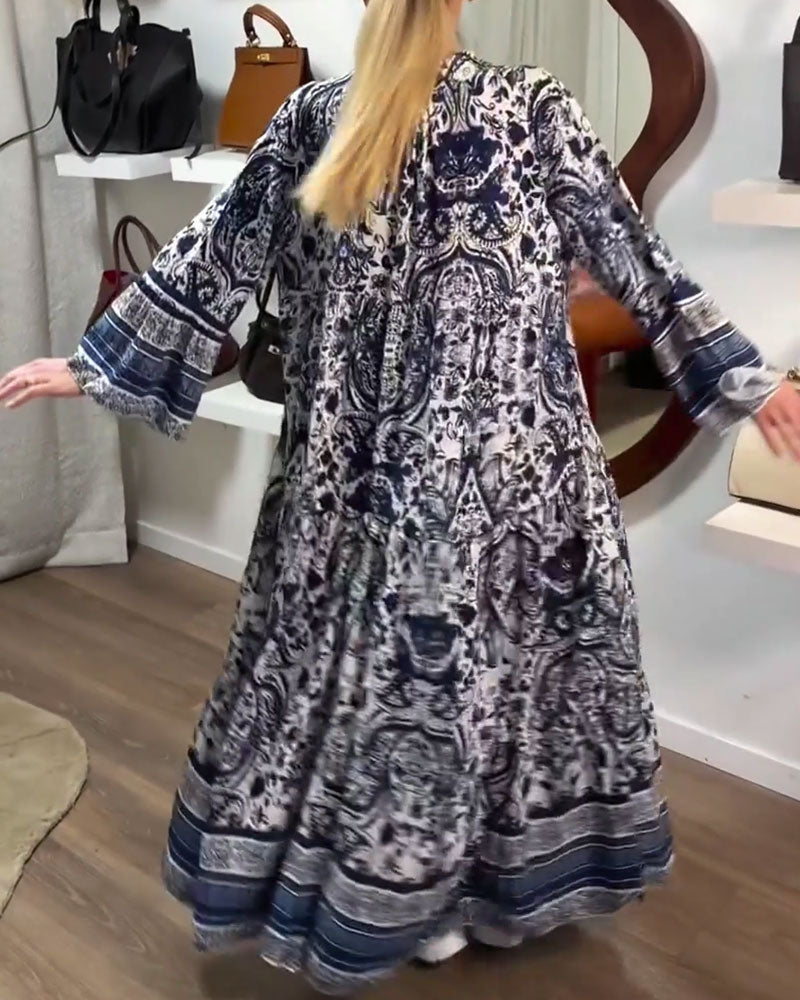 Kleid mit retro Blumenmuster und Maxi-Länge