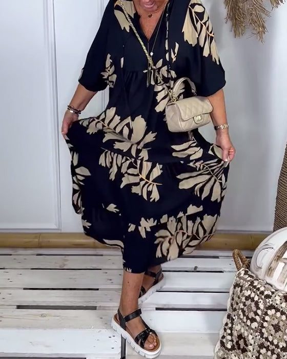 Lässiges Kleid mit kontrastierendem Blätter-Print
