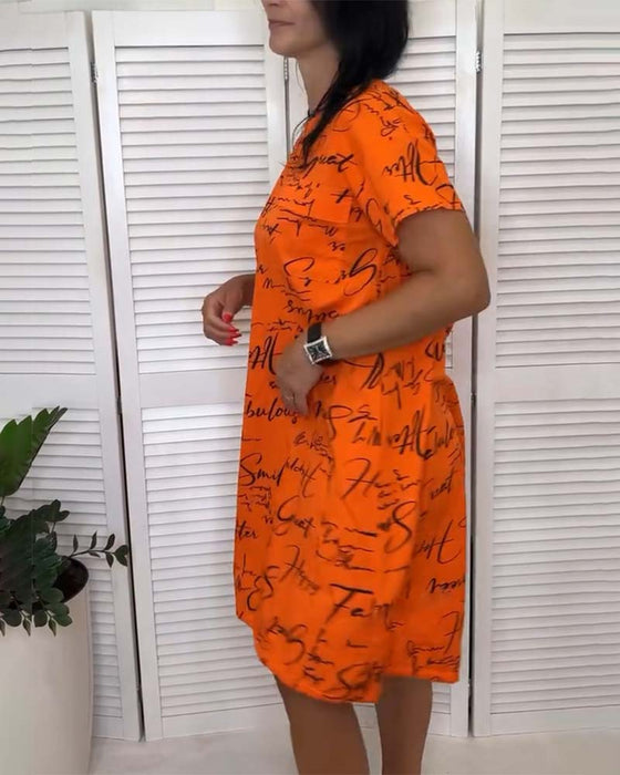 Kleid Rundhalsausschnitt Schriftzug Kurzarm