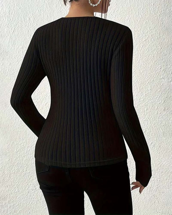 Bluse mit V-Ausschnitt und langen Ärmeln