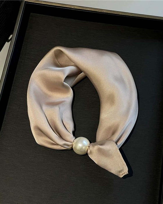 Müheloser Glamour: Perlenkettenschal 🧣