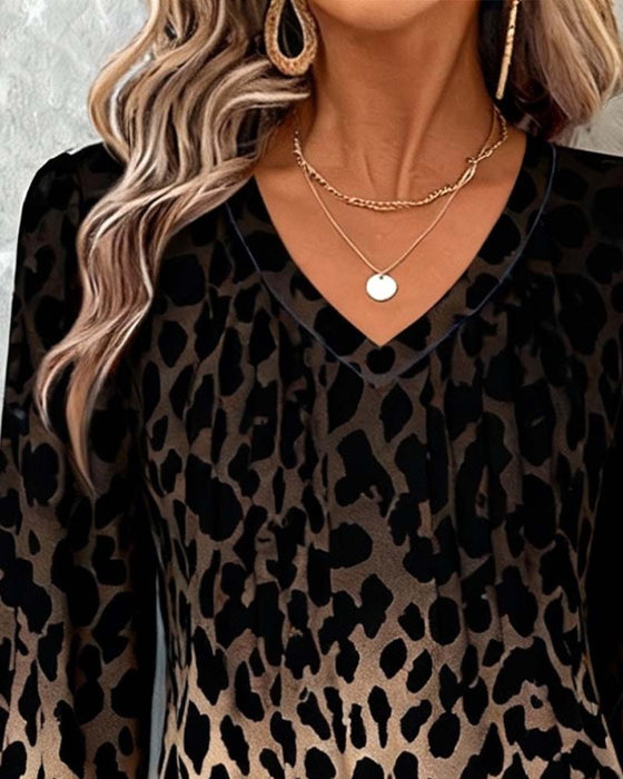 Top V-Ausschnitt Leopardenprint Farbverlauf