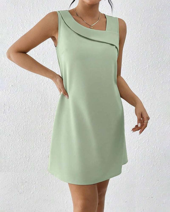 Kleid mit schrägem Kragen ohne Ärmel elegant