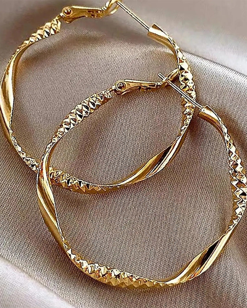 Minimalistisch Unregelmäßig Gedrehter Ring Ohrringe Elegant Texturiertes Design