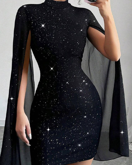 Elegantes Chiffon-Cape-Kleid Im Bodycon-Schnitt