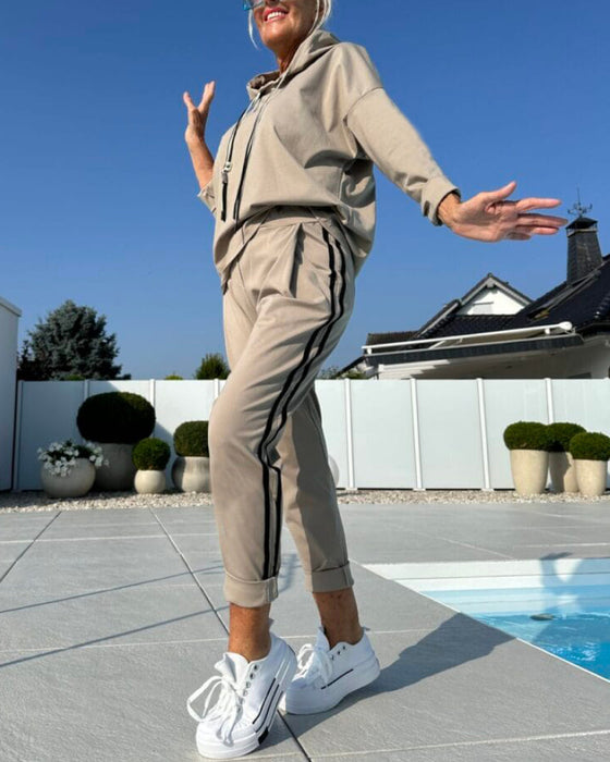 Casual Zweiteilige Set Mit Damen Kapuzen - Sweatshirt Und Hosen