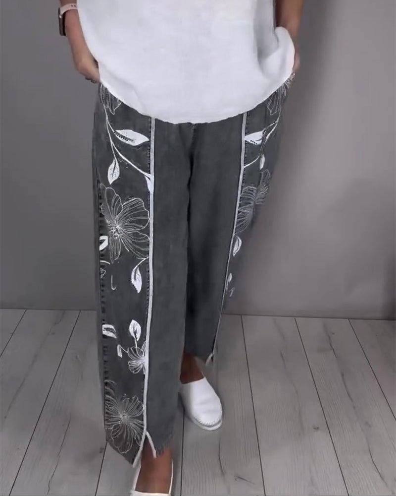 Jeans Blumendruck Abgenutzt