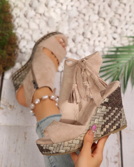 👡Damen-Sandalen mit offener Zehenpartie und Plateau-Keilabsatz und Quaste