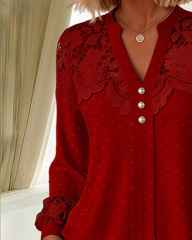 Lockeres Hemd mit V-Ausschnitt und Abnähern