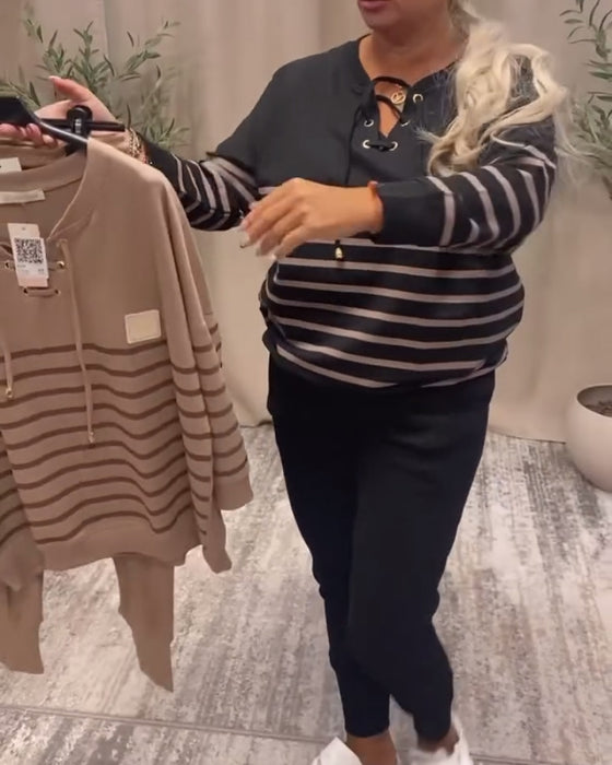 zweiteiliges Set mit lässiger gestreifter Sporthose bis zum Knöchel